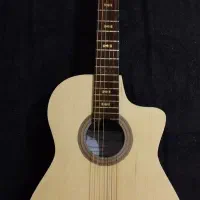 گیتاراسپانیایی مارک گیلمور