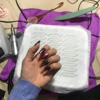 دستیار ناخن کار