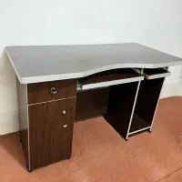 میز کامپیوتر ( تحریر)