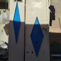 درب حیاط همراه با چهارچوب