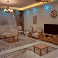 به یک خانم مجرد جهت امورات منزل نیازمندیم