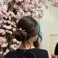 ارائه خدمات میکاپ و شینیون باهم ۷۰۰|خدمات آرایشگری و زیبایی|رشت, پارک شهر|دیوار