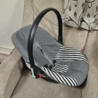 کریر نوزادمارک‌دلیجان وجغجغه