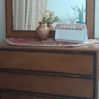 تختخواب و میز توالت|تخت و سرویس خواب|اصفهان, جلالیه|دیوار