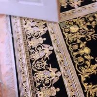 خریدار فرش زمینه فیروزه ای یا سبز ابی|فرش|الیگودرز, |دیوار
