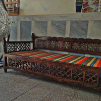 تخت و مبلمان سنتی