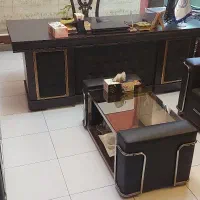 میز مدیریت و مبلمان اداری