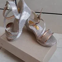 کفش دخترانه . ۳ جفت