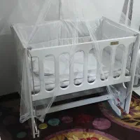گهواره|تخت و صندلی بچه|مشهد, شیرودی|دیوار