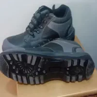 کفش ایمنی نسوز