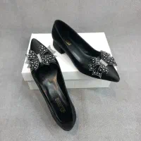 انواع کفش دمپایی ورق بزنید و توضیحات خوانده بشه