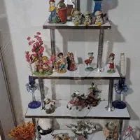 ویترین تزئینی با وسایل