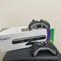 Xbox 360 با دو دسته و کینکت