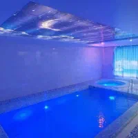 ویلا استخر آب گرم به ضمانت تمیزی