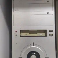 یک عدد کیس و کیبورد