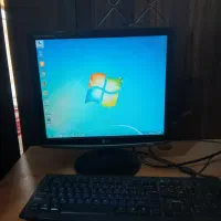 کامپیوتر به همراه میز|رایانه رومیزی|مشهد, وحید|دیوار