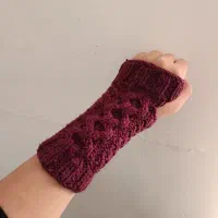 دستکش و مچ‌بند بافت