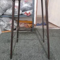 چهار پایه فلزی