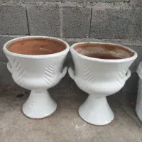 یک جفت گلدان چینی بزرگ پایه دار