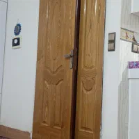 درب ورودی و اتاق خواب