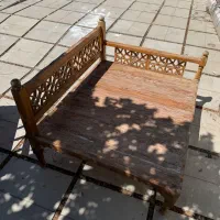 تخت چوبی سنتی باغی