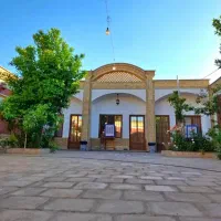 اقامتگاه نوساز به سبک‌ سنتی