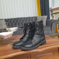 کفش بوت  قیمت ۲۰۰ تومن