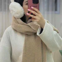 گوش پوش فانتزی|لباس|اصفهان, ملاصدرا|دیوار