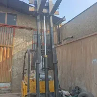 لیفتراک ۲.۵ تن امریکای|خودرو سنگین|اصفهان, باغ نگاره|دیوار