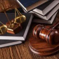وکیل پایه یک دادگستری
