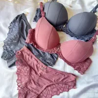 فروش انواع لباس زیر لوازم هم دارم