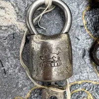 قفل قدیمی|کلکسیون اشیاء عتیقه|همدان, |دیوار