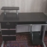 میز کامپیوتر درحد نو