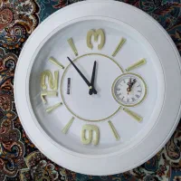 ساعت دیواری