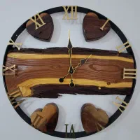 ساعت دیواری چوبی