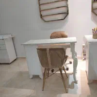 اجاره میزوصندلی لاین های زیبایی|خدمات آرایشگری و زیبایی|بندر انزلی, نوروزی|دیوار