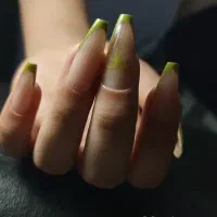 کاشت ناخون|خدمات آرایشگری و زیبایی|تربت‌حیدریه, قائم|دیوار