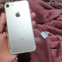 اپل iPhone 7 با حافظهٔ ۱۲۸ گیگابایت