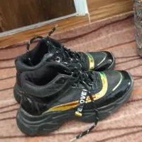 دمپایی و کفش|کیف، کفش، کمربند|اردکان, |دیوار