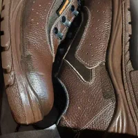 کفش کار مدل ارک|کیف، کفش، کمربند|رشت, فلسطین|دیوار