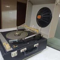 دو دستگاه گرامافون دکوری لامپی وماشینی فیلیپس