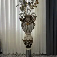 گل گلدان زیرگلدان