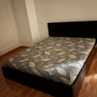 تخت دو نفره اتاق خواب چوبی