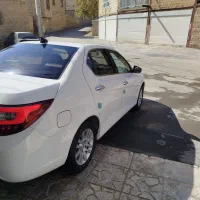 دنا پلاس پنج دنده|خودرو سواری و وانت|همدان, |دیوار