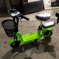 اسکوتر برقی صندلی دار مدل۴۰۳ تمیز سالم در حد خشک