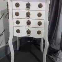 میز ۶۰۰ هزار