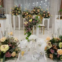 تشریفات مجالس خانم کرمی گل آرایی بادکنک کرایه کالا