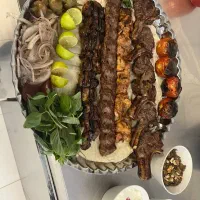 کمک اشپز ایرانی و کمک اشپز فرنگی