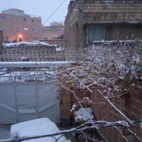 آپارتمان-3طبقه-حیات-دار-اصفهان-خیابان-صمدیه-لباف