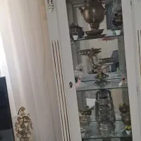 یک عدد ویترین